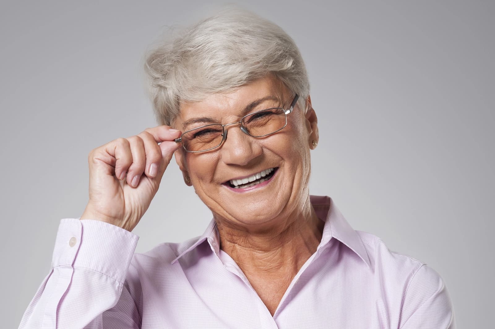 Cómo elegir un suplemento para el adulto mayor: 7 criterios claros